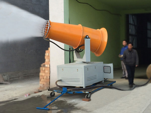 全自動霧炮機(jī)(遙控)